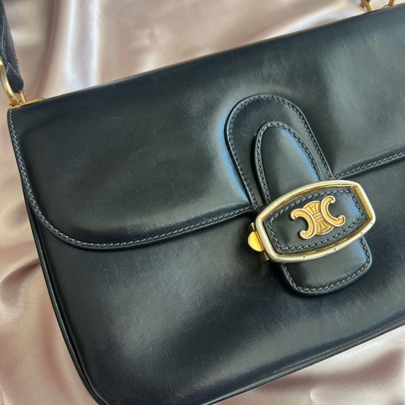 SOLD Vintage Celine Bag - Picture 3 of 17